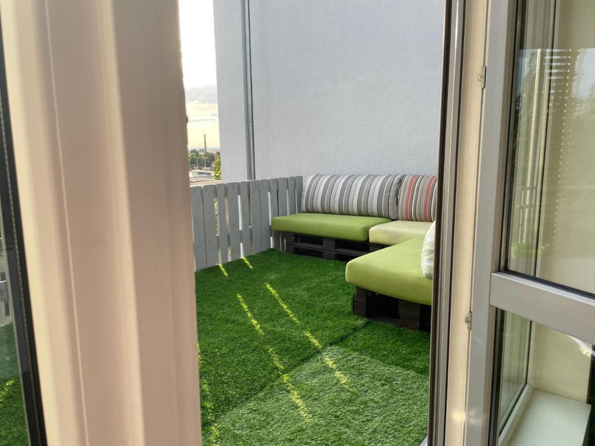 3Bedroom Smarthome Apartment ジェロナ・グラ エクステリア 写真